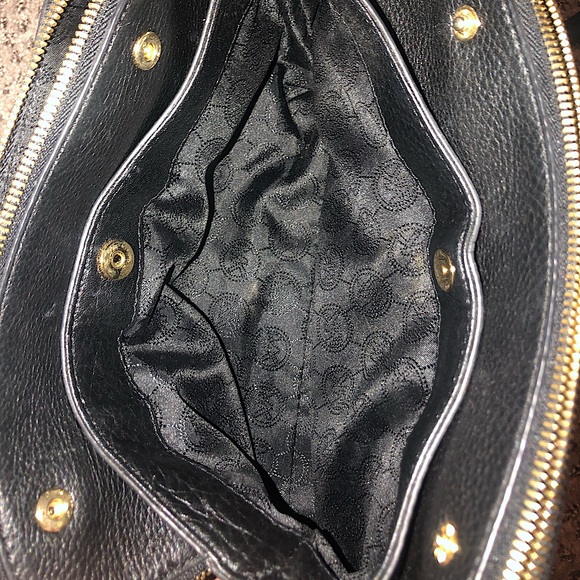 Black Michael Kors satchel - Picture 2 of 4